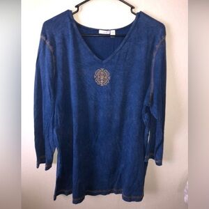 Women’s Apt 9 Blue and Gold Blouse
